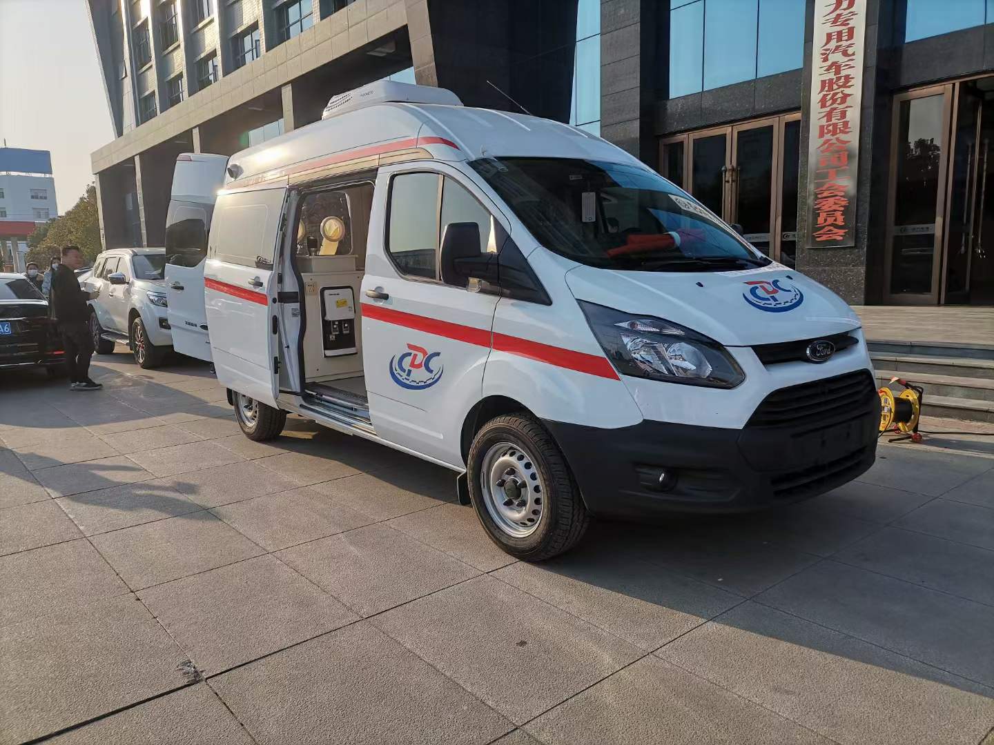 福特V362取樣檢測(cè)車(柴油)