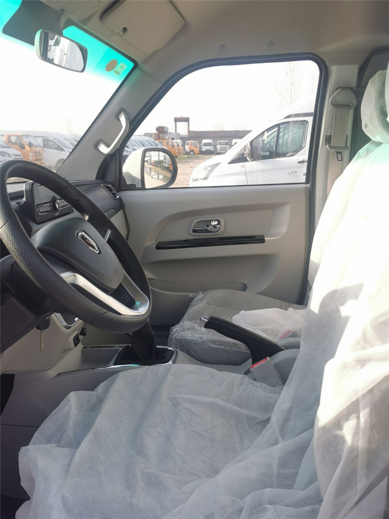 國六 華晨金杯新海獅X30面包冷藏車