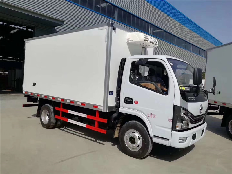 國六 東風(fēng)多利卡D6冷藏車