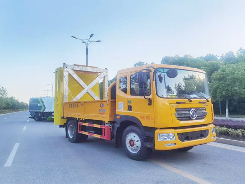 東風多利卡D9防撞緩沖車(100E)