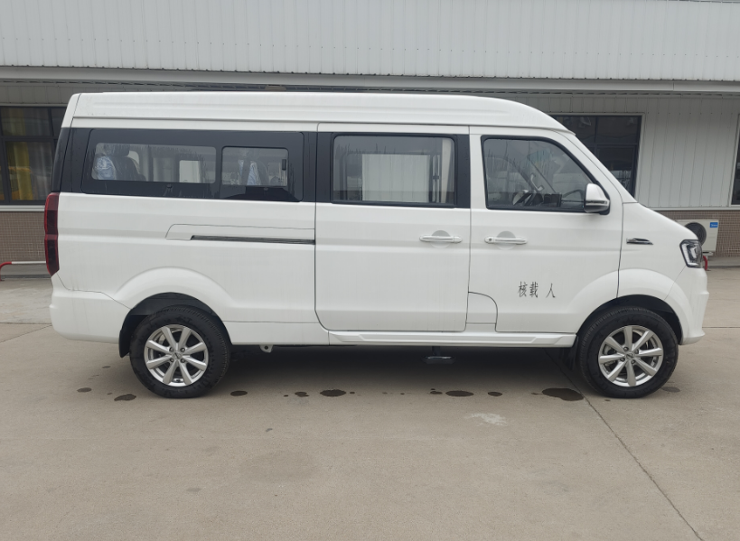 華晨金杯(國六)新海獅S殯儀車