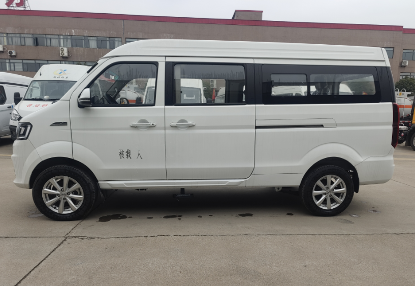 華晨金杯(國六)新海獅S殯儀車